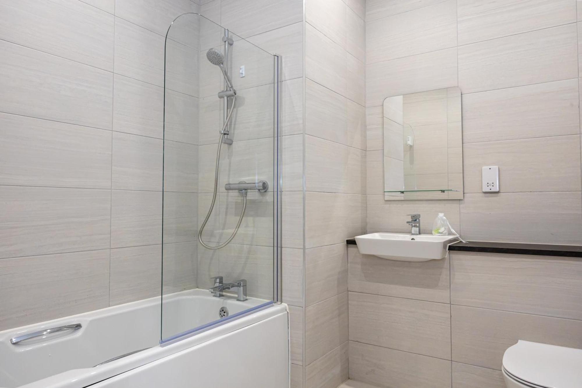 Superb 2Bd Apartment In China Town Manchester Exterior photo